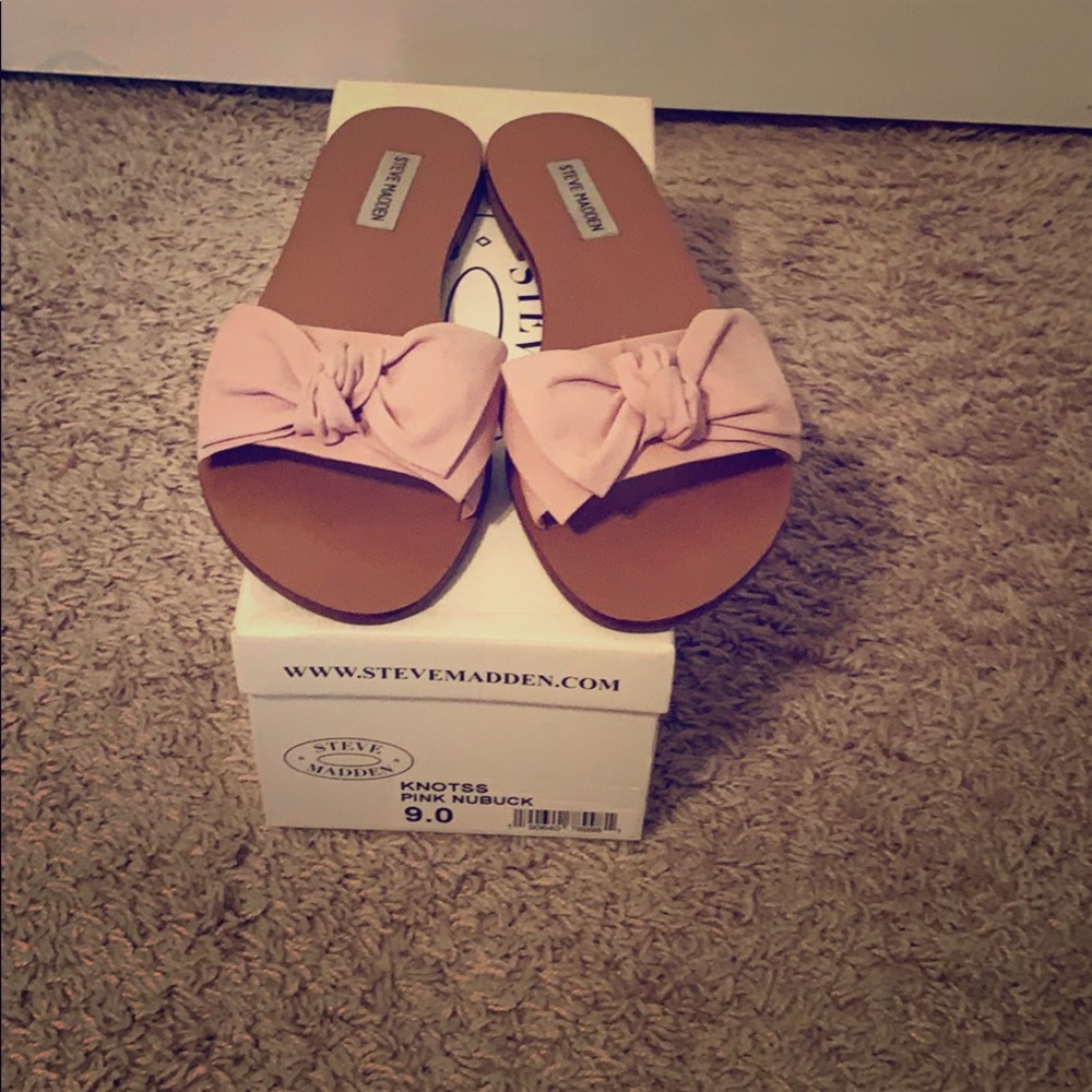 Women’s slide sandals